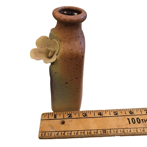 Owl Creek Pottery Figural Lily Flower Bottle Vase 7” Airbrush Doug Cornett - Picture 9 of 12